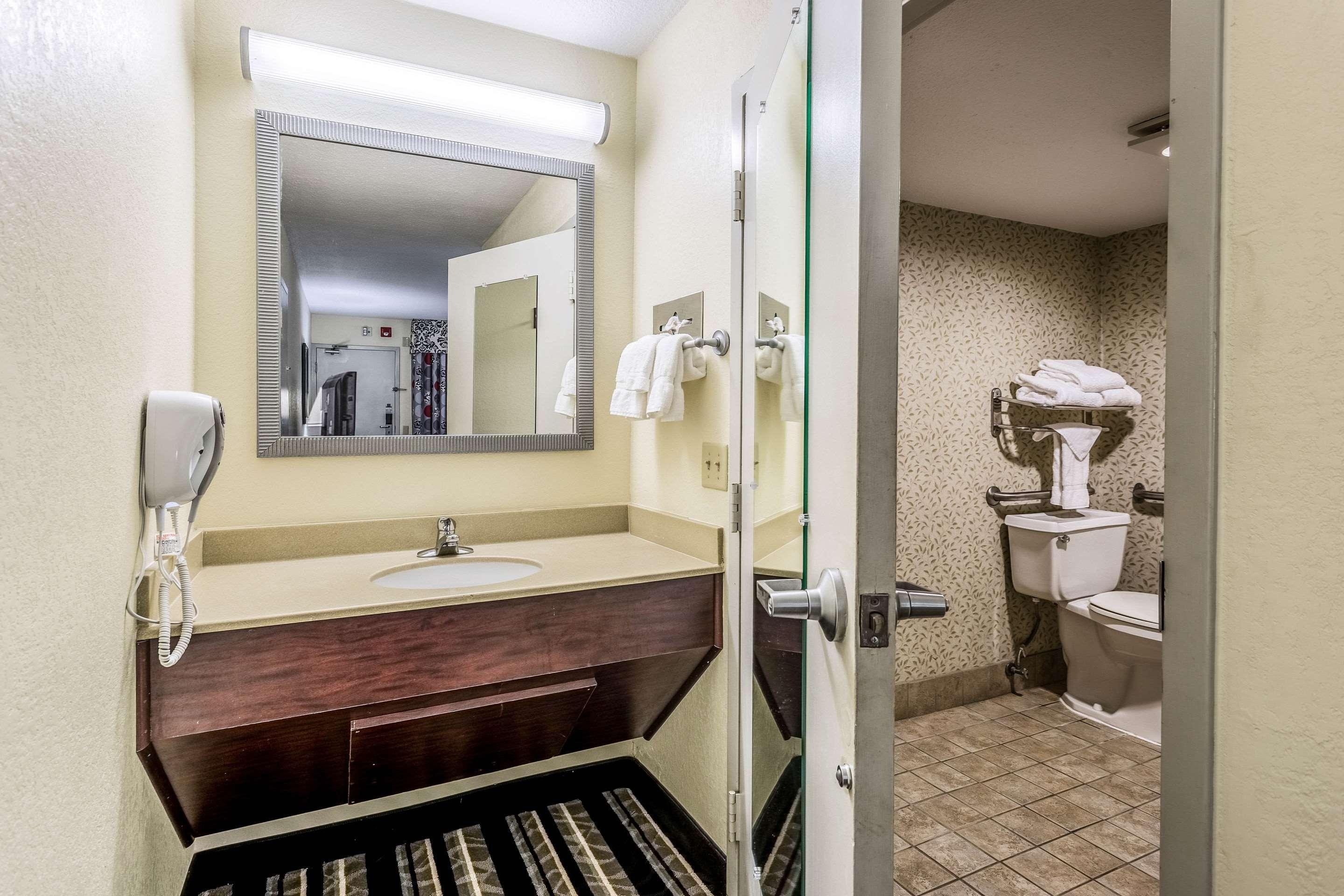 Clarion Pointe Huntsville Research Park Ngoại thất bức ảnh